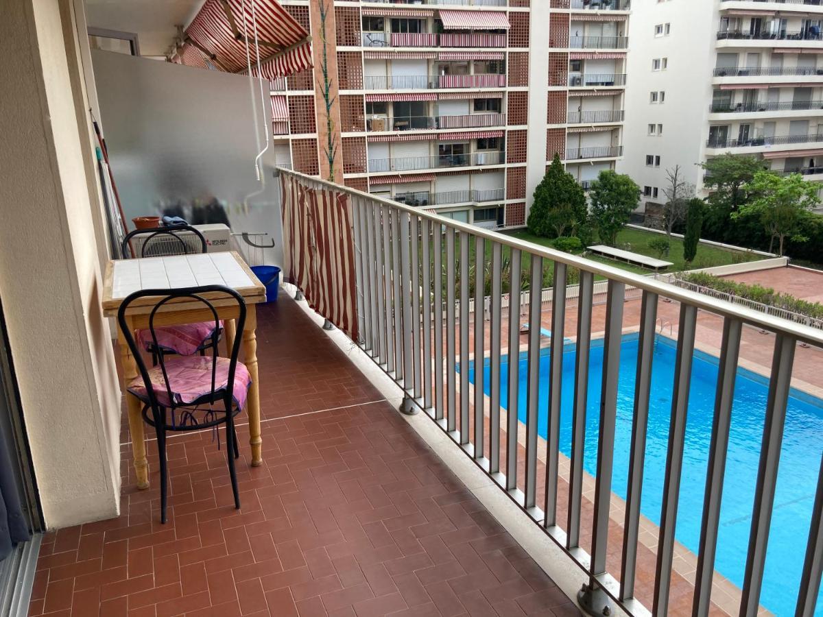 Studio Climatise Et Piscine En Bord De Mer โรกบรูน-กัป-มาร์แต็ง ภายนอก รูปภาพ